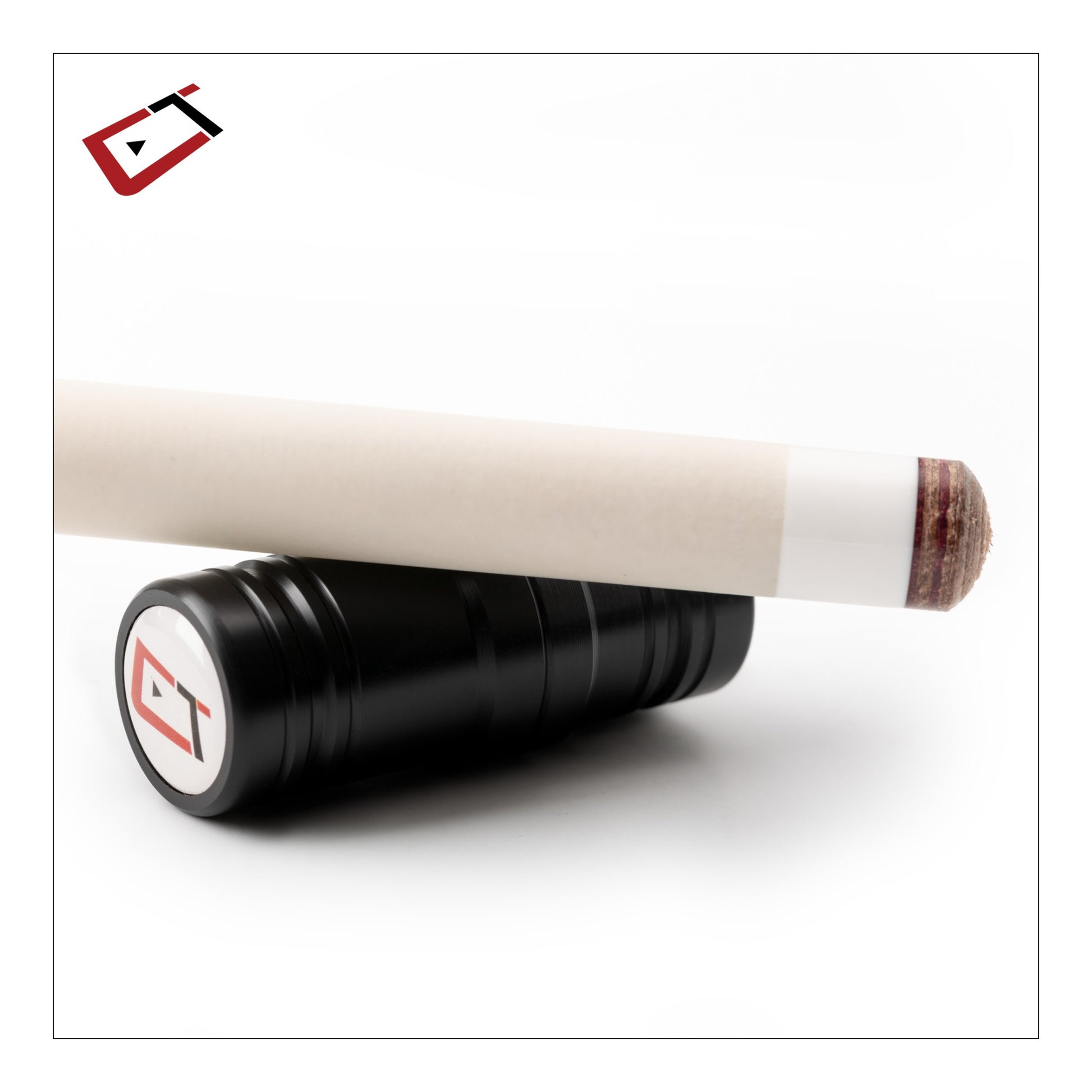 lose up of the black 1.5mm collar and 3/8 x 14 joint on the Cuetec AVID shaft