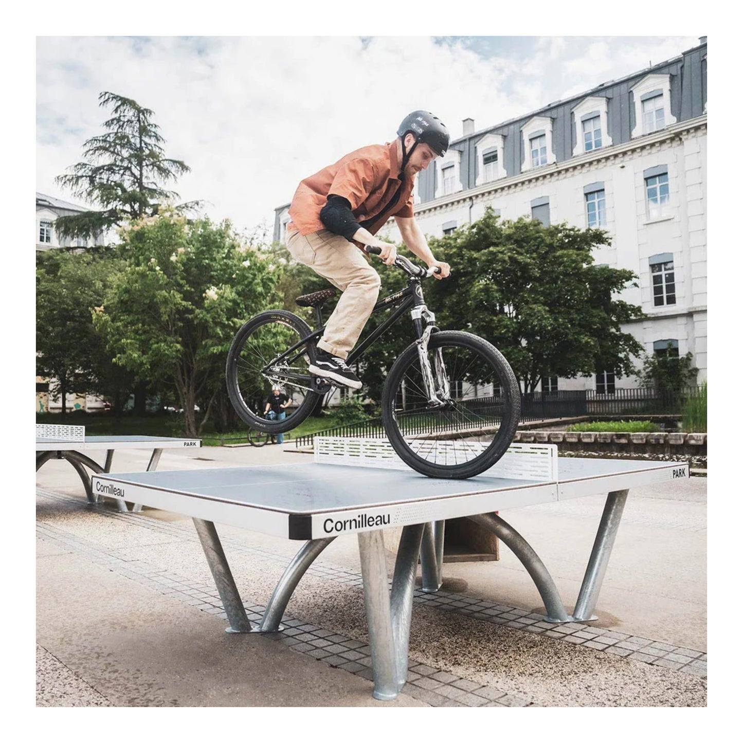 Cornilleau Park Outdoor Ping Pong Table
